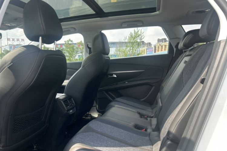 Used Peugeot 5008 2017 380THP 5-Seater Elite Edition