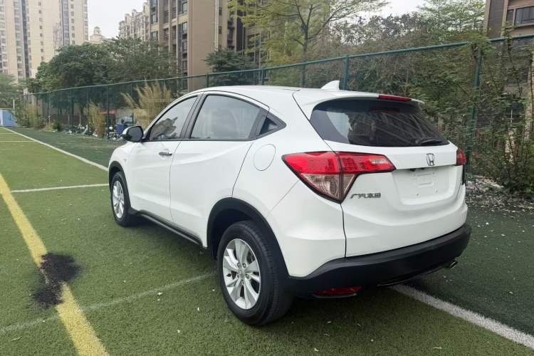 Used Honda Vezel 2016 1.8L CVT Front-Wheel Drive Pioneer Edition
