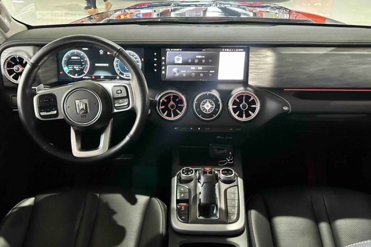 Used Tank 300 2023 City Edition 2.0T—Stylish as Ever Interior 1