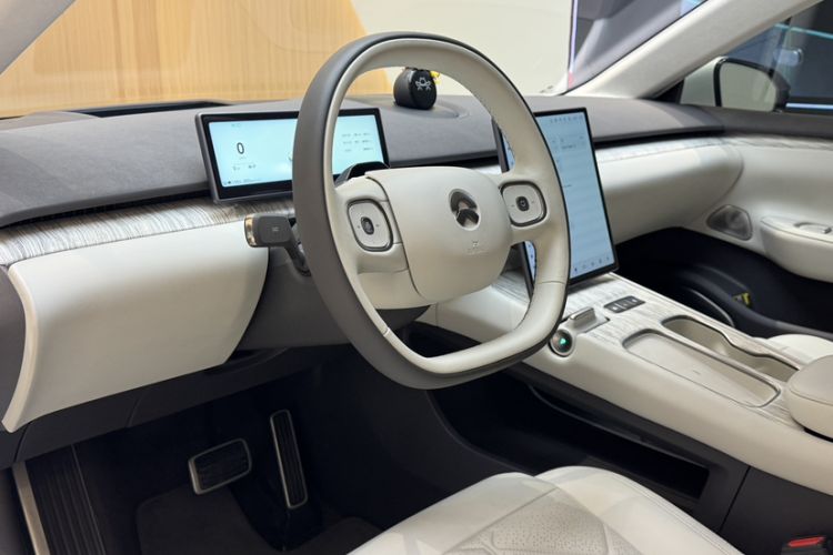 Used Nio ET7 2024 75 kWh Executive Edition
