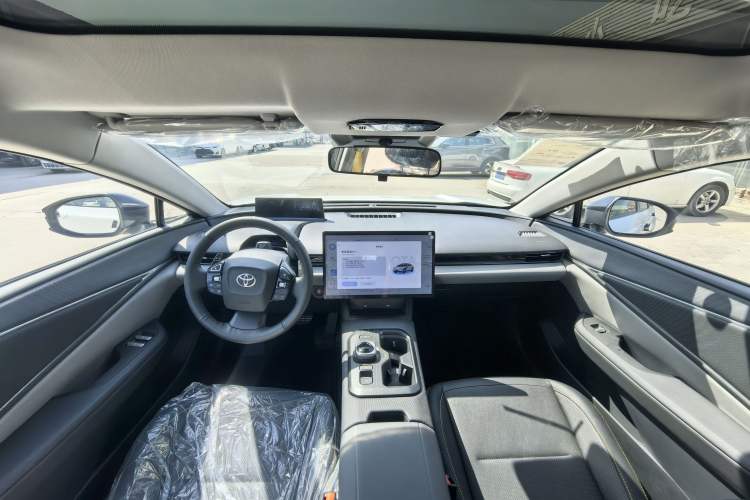 Used Toyota bZ5 2025 Model 550 PRO Smart Driving Edition
