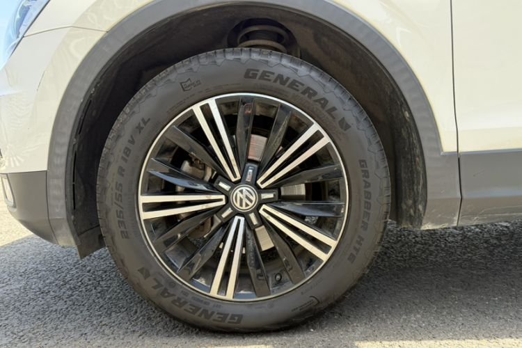 Used Volkswagen Tiguan L 2019 330TSI Automatic Two-Wheel Drive Luxury Edition China VI Standard