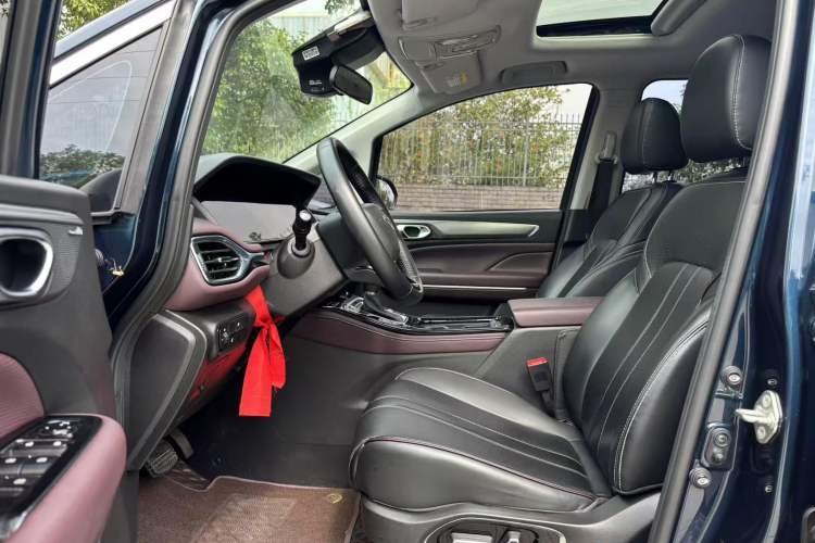 Used GAC Trumpchi M6 2023 PRO 270T DCT Luxury Edition
