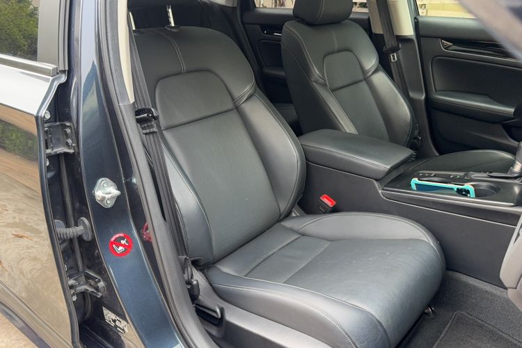 Used Honda Civic 2022 240TURBO CVT Dynamic Control Version Right Front Seat