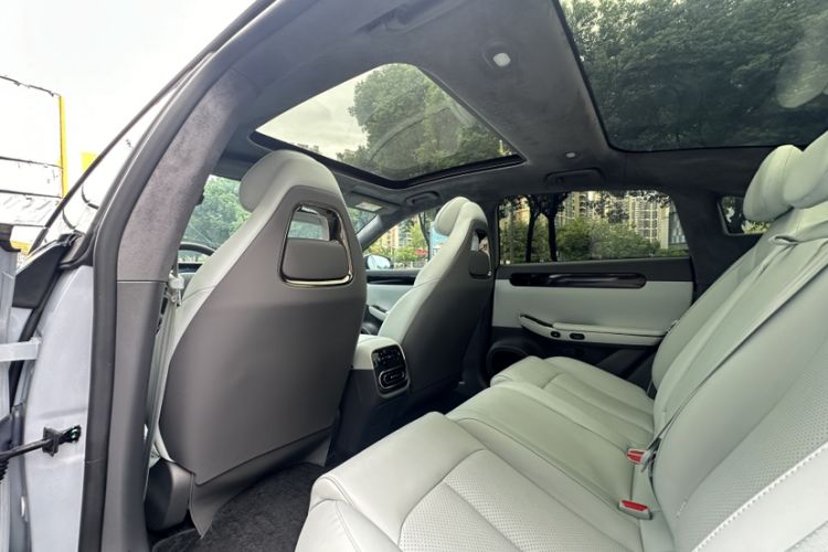 Used Leapmotor C01 2022 Four-Wheel Drive Dual-Motor High-Performance Version
