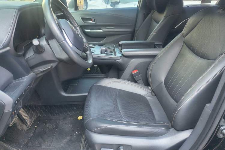 Used Toyota Sienna 2024 2.5L Hybrid Luxury Edition