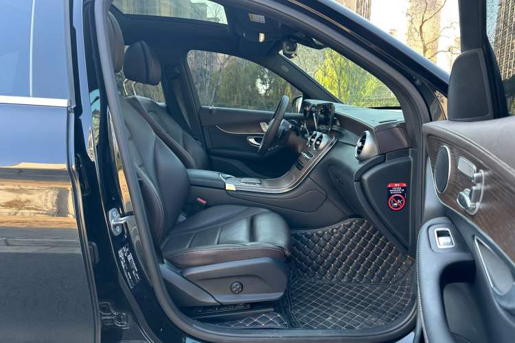 Used Mercedes-Benz GLC 2022 Refreshed GLC 300 L 4MATIC Dynamic Edition Prestige Version
