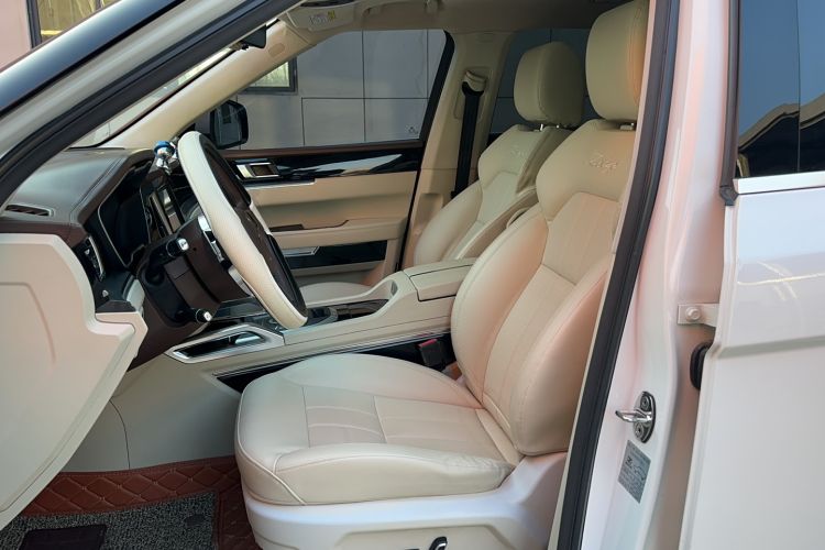 Used Zotye T700 2017 1.8T Dual-Clutch Prestige Model