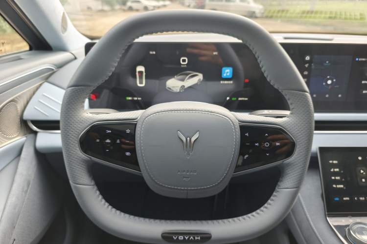 Used VOYAH PASSION 2023 Four-Wheel Drive Standard Edition
