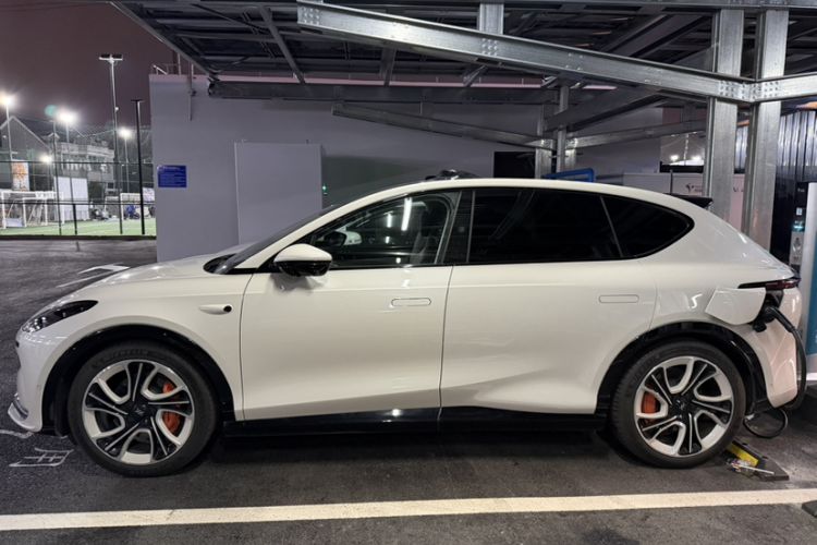 Used IM LS7 2024 100kWh Max Lux Rear-Drive Version Exterior 3