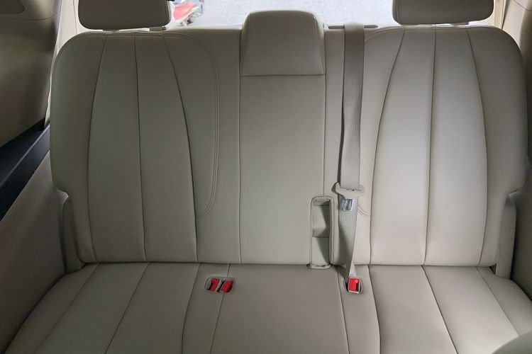 Used Buick GL8 2018 28T Luxury Model China VI Standard Interior 2