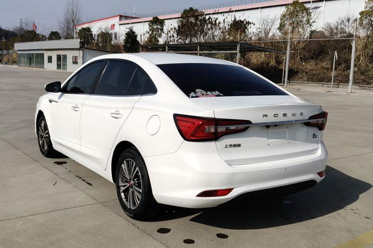 Used Roewe i5 2019 1.5L Manual 4G Connectable Langhao Edition