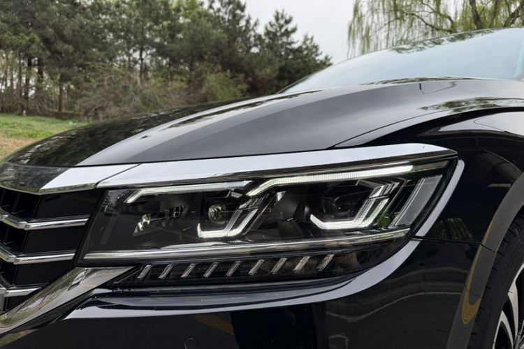 Used Volkswagen Passat 2020 330TSI Luxury Edition China VI Exterior 6