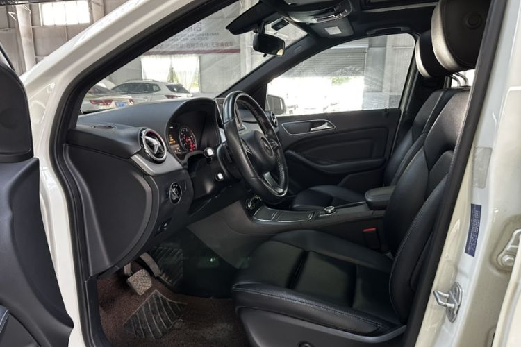 Used Mercedes-Benz B-Class 2015 B 200 Fashion Model