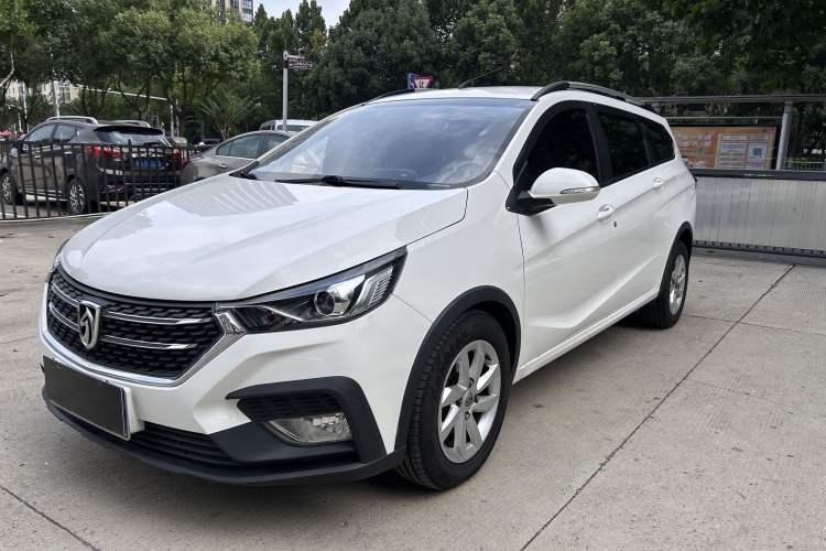 Used Baojun 310W 2018 1.5L Automatic Fashion Version China V Emission Standard