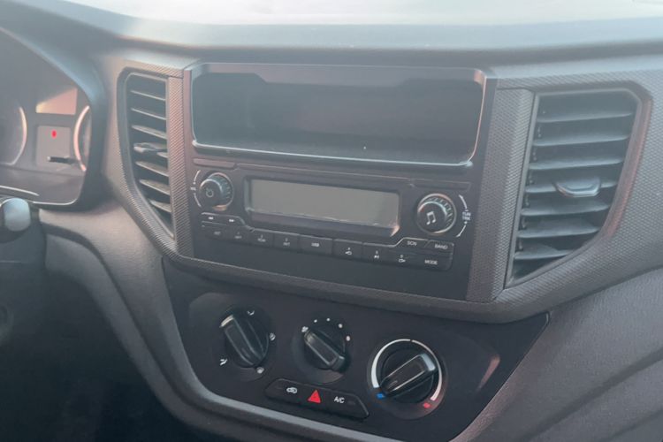 Used Wuling Hongguang V 2019 1.5L Jingqu Version China VI LAR