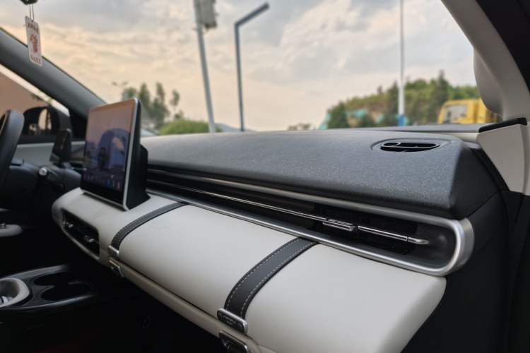 Used Dongfeng NAMMI 01 2024 New Edition 330 Air
