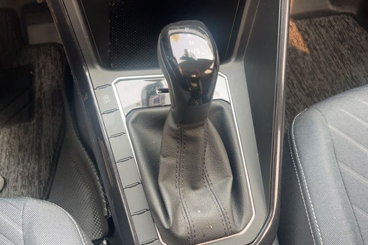 Used Volkswagen Lavida 2023 New Rui 1.5L Automatic New Yi Edition Gear Lever