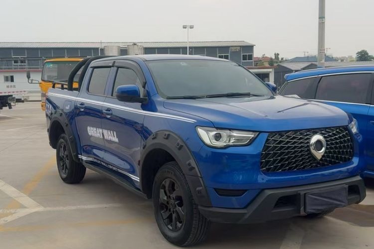 Used Great Wall Poer 2021 2.0T Commercial Version Automatic Diesel Two-Wheel Drive Elite Trim Standard Box GW4D20M