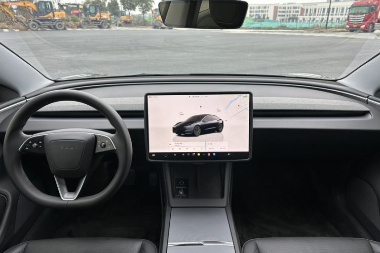 Used Tesla Model 3 2023 Rear-Wheel-Drive Version
