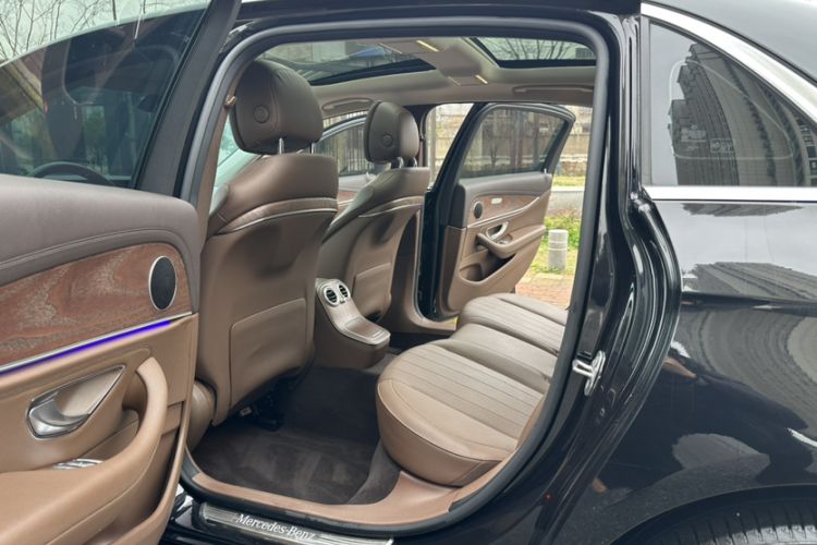 Used Mercedes-Benz E-Class 2022 Second Facelift E 300 L Fashion Edition