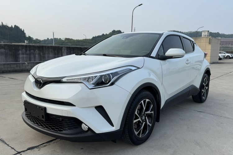 Used Toyota C-HR 2018 2.0L Leading with Sunroof China V Standard