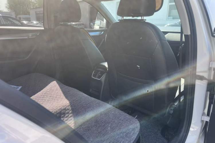 Used Skoda Octavia 2017 1.6L Automatic Chuanxing Edition
