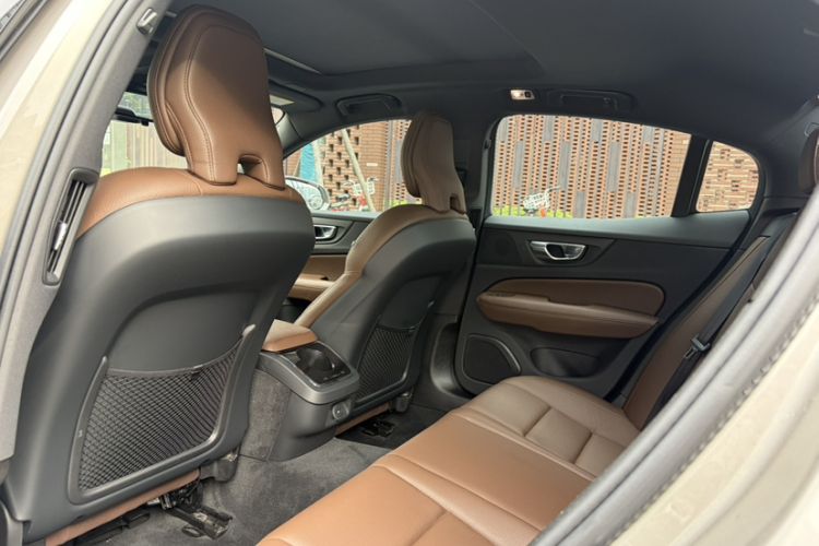 Used Volvo S60 2021 T4 Zhiyi Luxury Edition