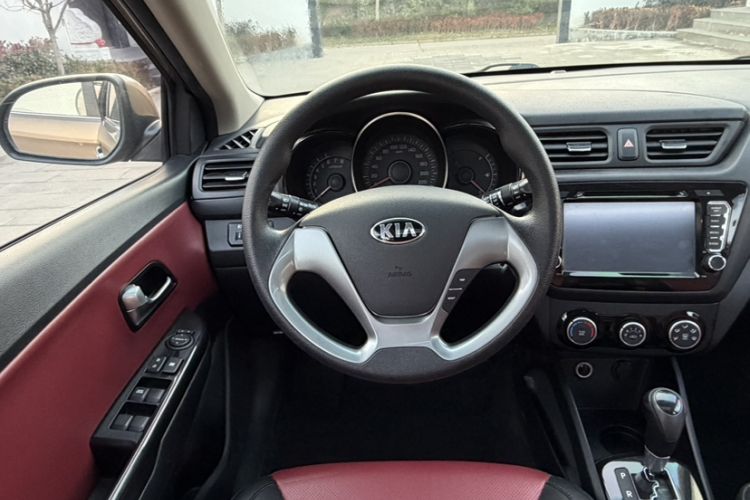 Used Kia K2 2015 Hatchback 1.4L AT GLS Cool Edition
