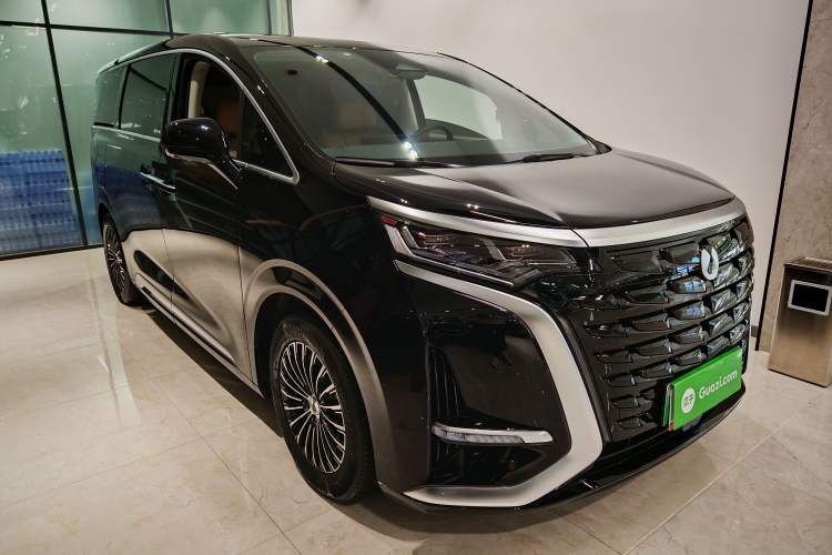 Used Denza D9 2024 DM-i 980 Four-Wheel Drive Prestige Model
