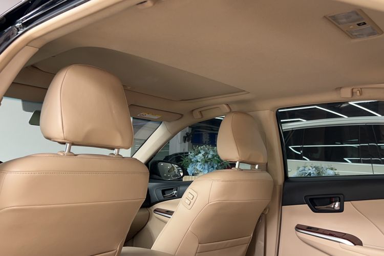 Used Toyota Camry 2013 2.0G Comfort Edition
