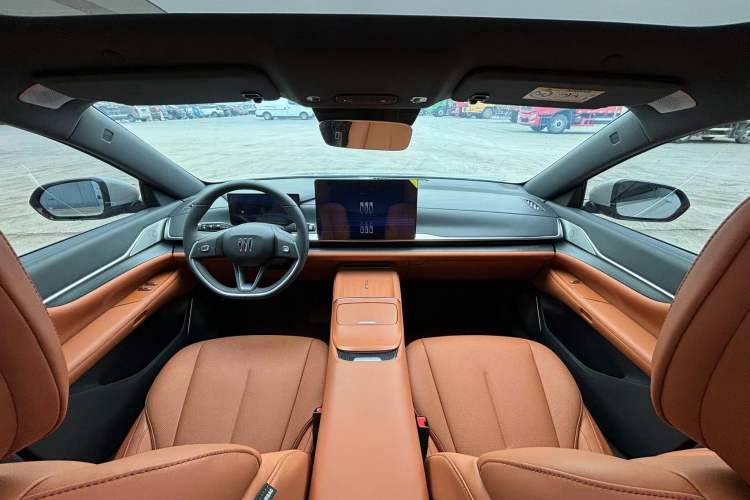 Used Buick L7 2025 Model Luxury Edition
