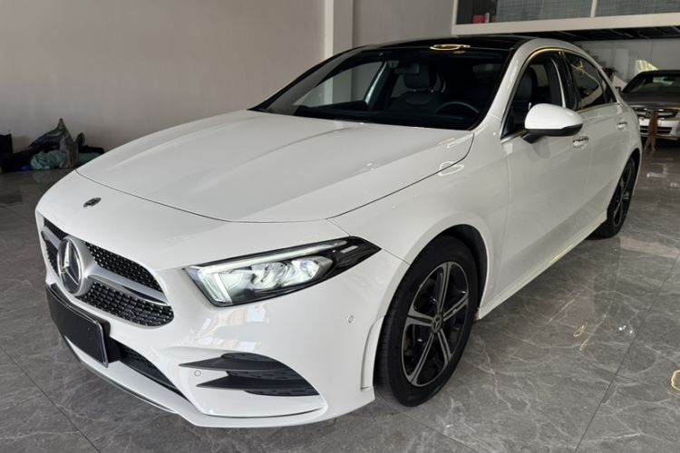 Used Mercedes-Benz A-Class 2022 Revised Version A 200 L Sport Sedan Fashionable Style
