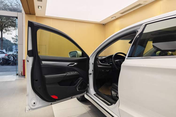 Used Geely Auto Emgrand GT 2018 1.5T MHEV Yaoxiang Edition
