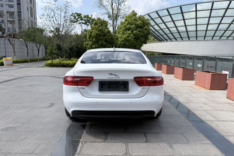 Used Jaguar XE 2017 2.0T 200 PS R-Sport
