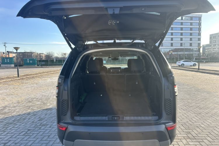 Used Land Rover Discovery 2019 3.0 SC V6 SE