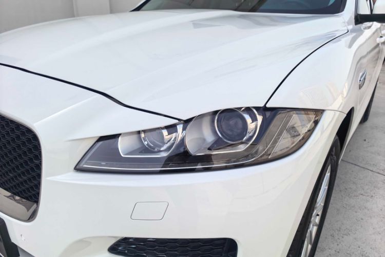 Used Jaguar F-PACE 2016 2.0T Two-Wheel Drive Urban Luxury Edition