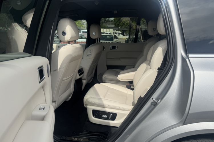 Used Li Auto L8 2023 Pro Model Interior 2