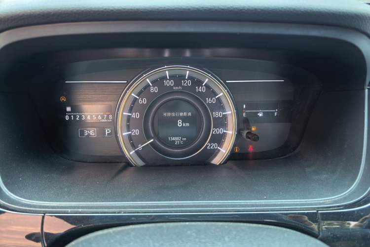 Used Honda Elysion 2016 2.4L Supreme Edition Odometer Close Up