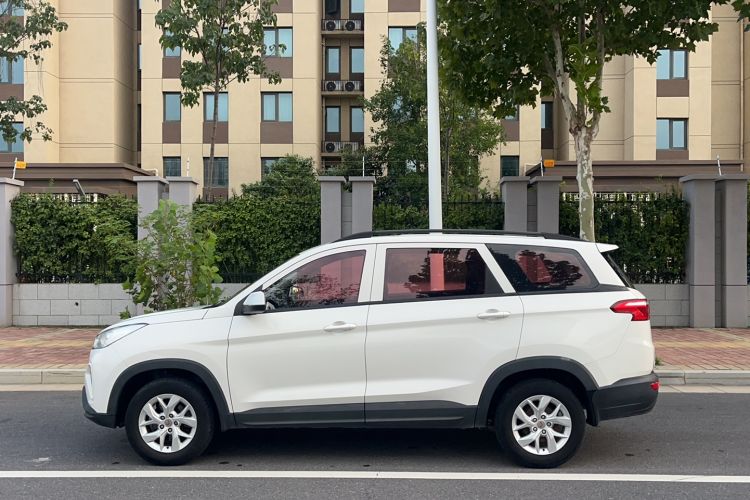 Used Wuling Hongguang S3 2019 1.5L Manual Standard Version China VI Standard