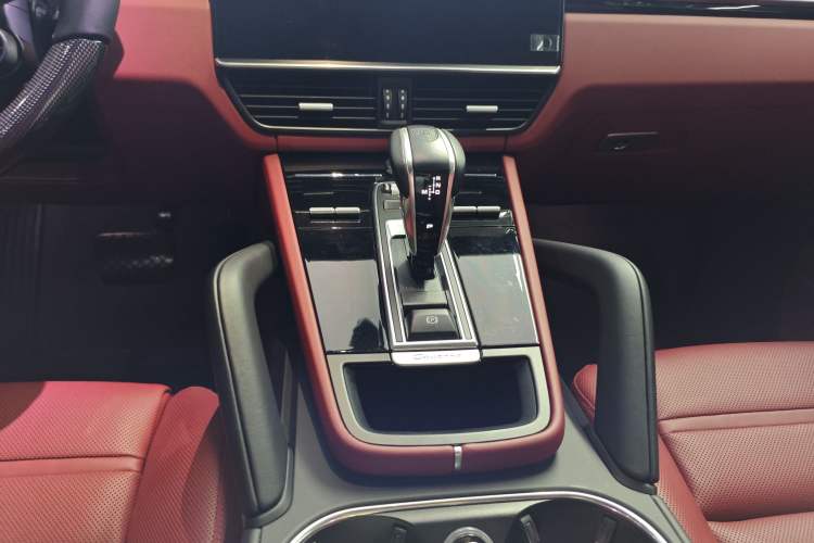 Used Porsche Cayenne E-Hybrid 2023 Cayenne E-Hybrid 2.0T Platinum Edition