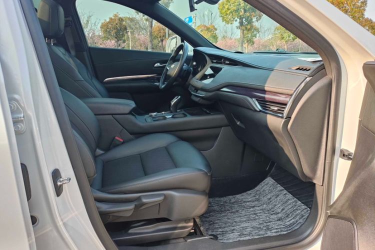 Used Cadillac XT4 2021 28T Two-Wheel Drive Tech Edition
