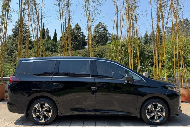 Used GAC Trumpchi M6 2023 PRO 270T DCT Luxury Edition Exterior 8