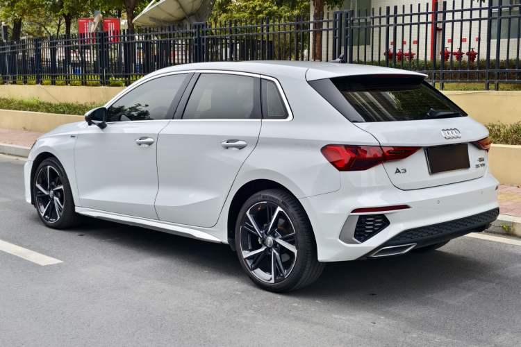 Used Audi A3 2021 Sportback 35 TFSI Fashionable Sports Model Exterior 5