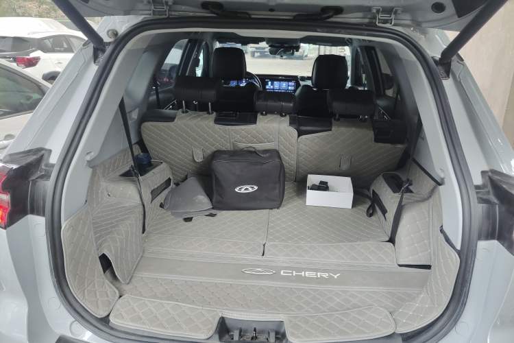 Used Chery Tiggo 8 PRO New Energy 2023 Champion Edition 1.5T 100km Glory Version Trunk