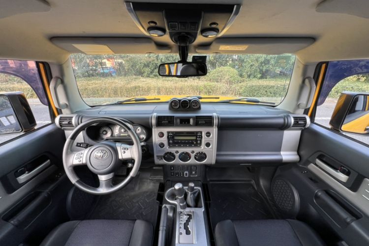 Used Toyota FJ Cruiser 2018 4.0 Automatic Middle East