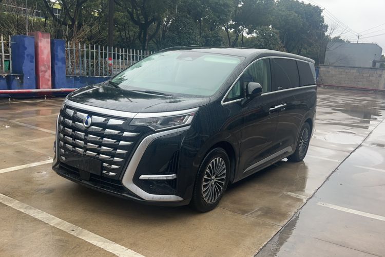 Used Denza D9 2024 DM-i 980 Four-Wheel Drive Flagship Model