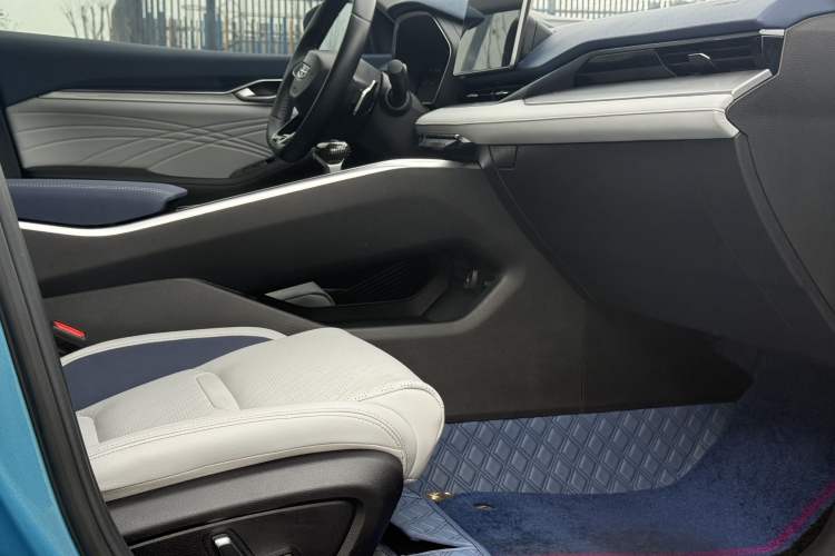 Used Geely Auto Preface 2021 2.0TD Luxury Version Interior 3