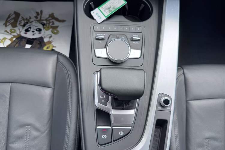 Used Audi A4L 2019 40 TFSI Fashion Version China V