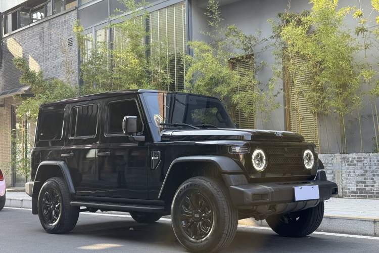 Used 212 T01 2024 2.0T Mechanic